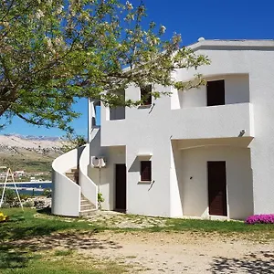 Paro Apartament